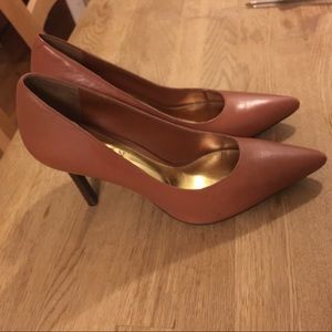 Ralph Lauren Shoes - Ralph Lauren pumps; 6.5 Ralph Lauren Shoes - Ralph Lauren pumps; 6.5